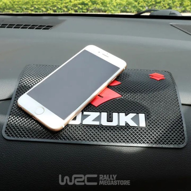 TAPIS SILICONE ANTIDERAPANT POUR TABLEAU DE BORD SUZUKI